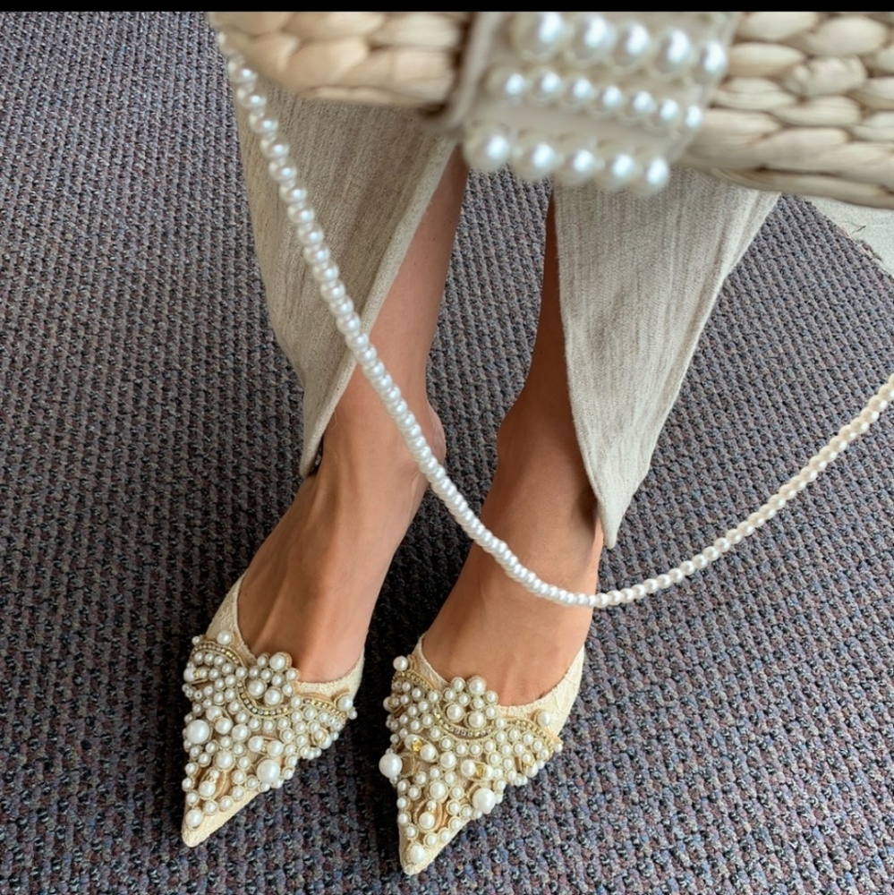 NWT - Bella Pearl Embellished Kitten Heel Shoes / Slides - Size 5